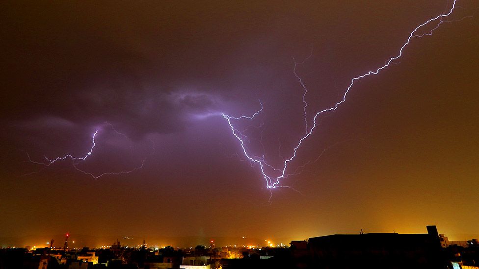 Jaipur: Lightning strike kills 16 taking selfies in India